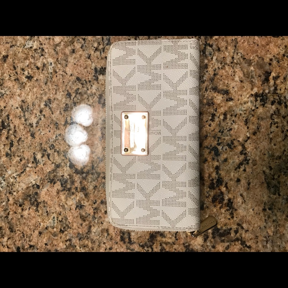 Michael Kors Wallet cream/white/tan
